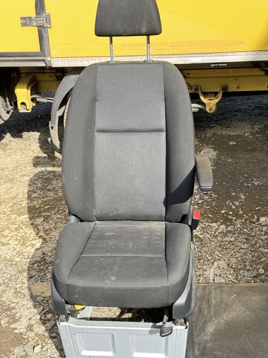 Сидіння пілот Sprinter 907,910 комплект