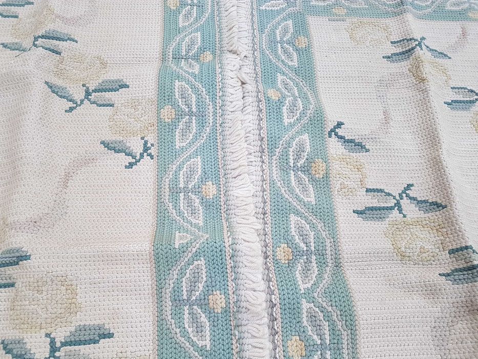 Conjunto tapetes Arraiolos quarto