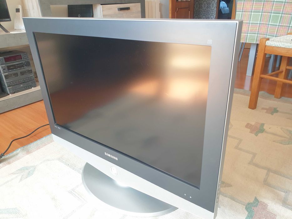 Televisão Samsung LE32R31S (32") usada