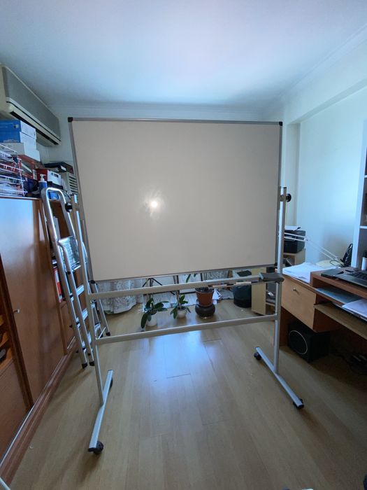 Quadro branco magnético - com rodas | Magnetic whiteboard