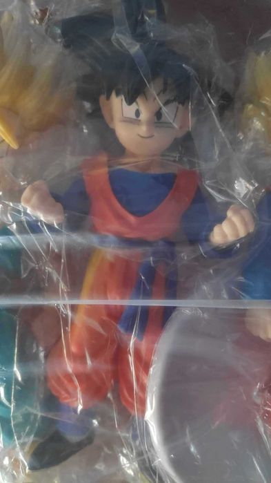 Dragon Ball Z Goten e Trunks425768643095449603