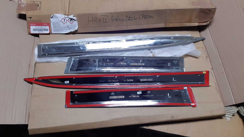 Honda HR-V II Listwy Drzwi OEM