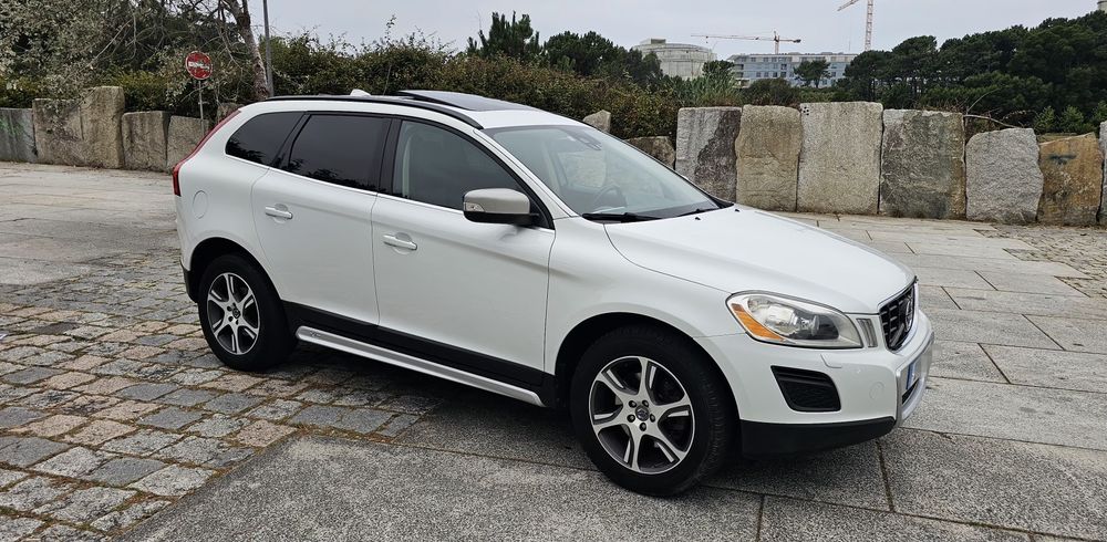 Volvo XC60 2.0D R-Design Nacional