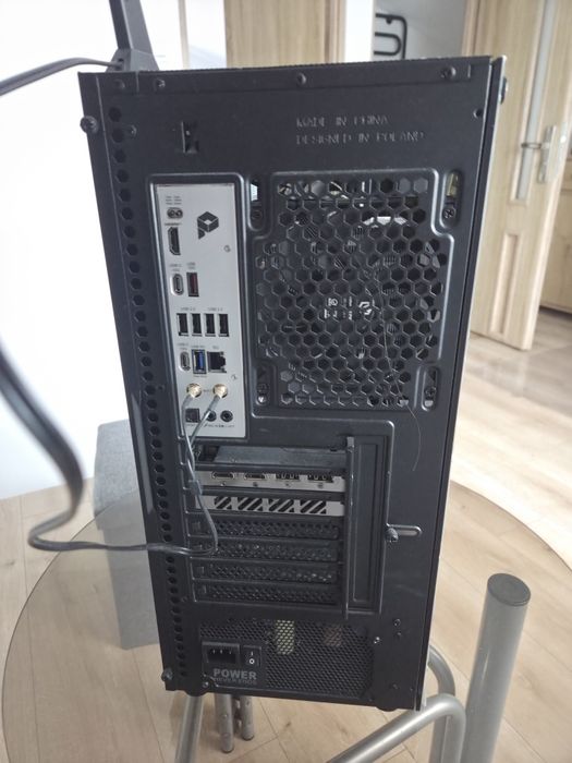 Komputer gamingowy Ryzen5 9600x Radeon Rx9070xt