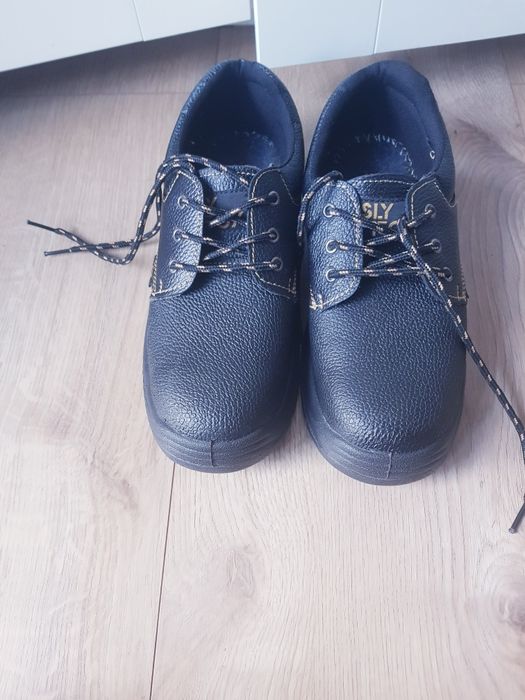 Nowe buty męskie robocze trzewiki  marki . OGRIFOX  rozmiar 44