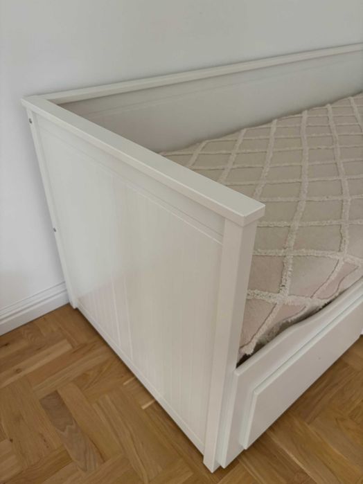 HEMNES Leżanka z 3 szufladami + 2 materace