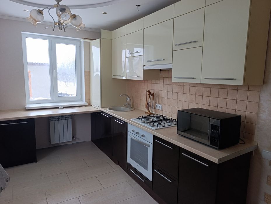 Продам кухню, техніка продається окремо