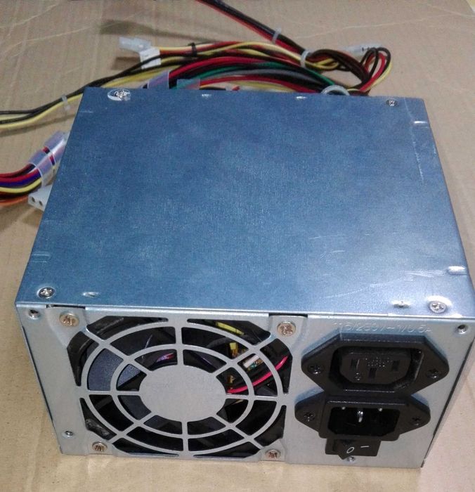 iLook 400W Power Supply Units64750637366659121