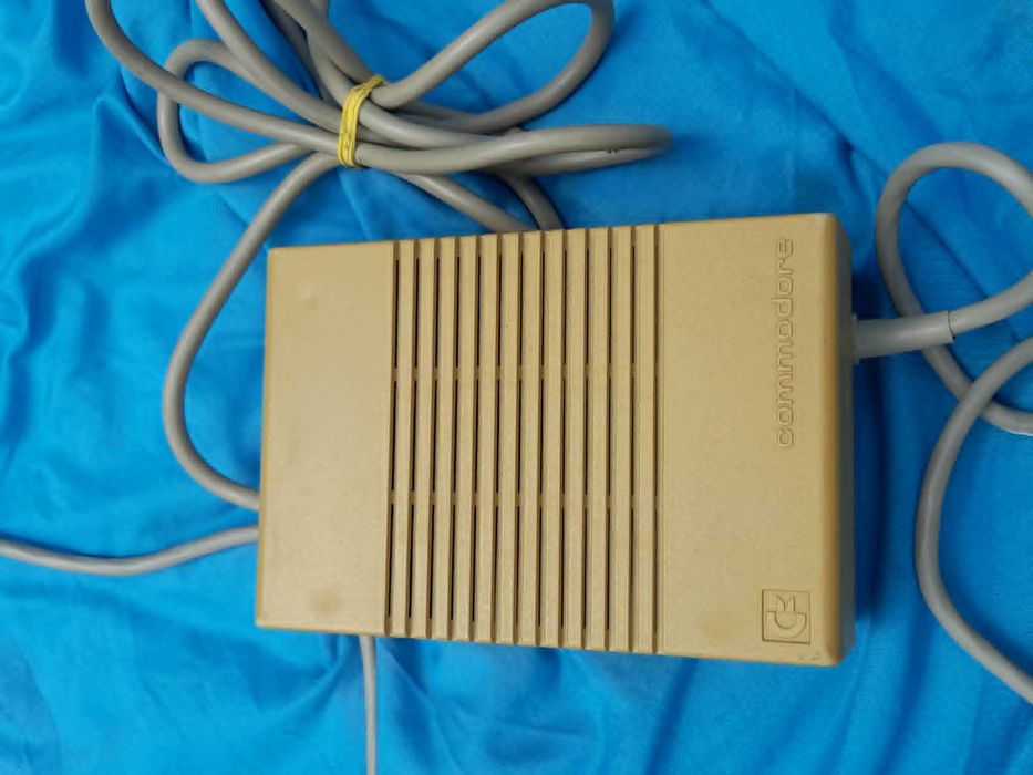 Zasilacz Amiga 500 oryginalny