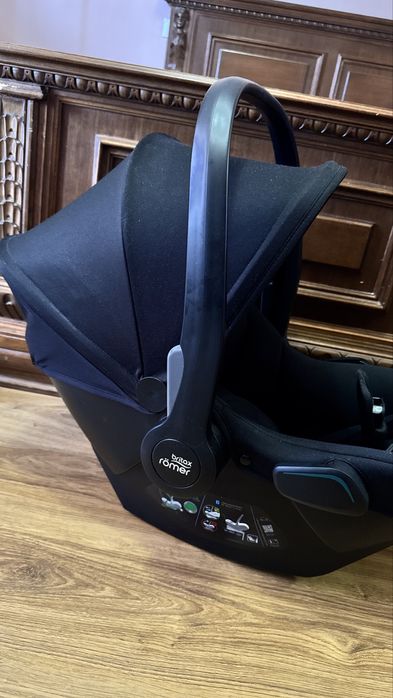 Автокрісло автолюлька Britax-Romer Baby-Safe Core Space