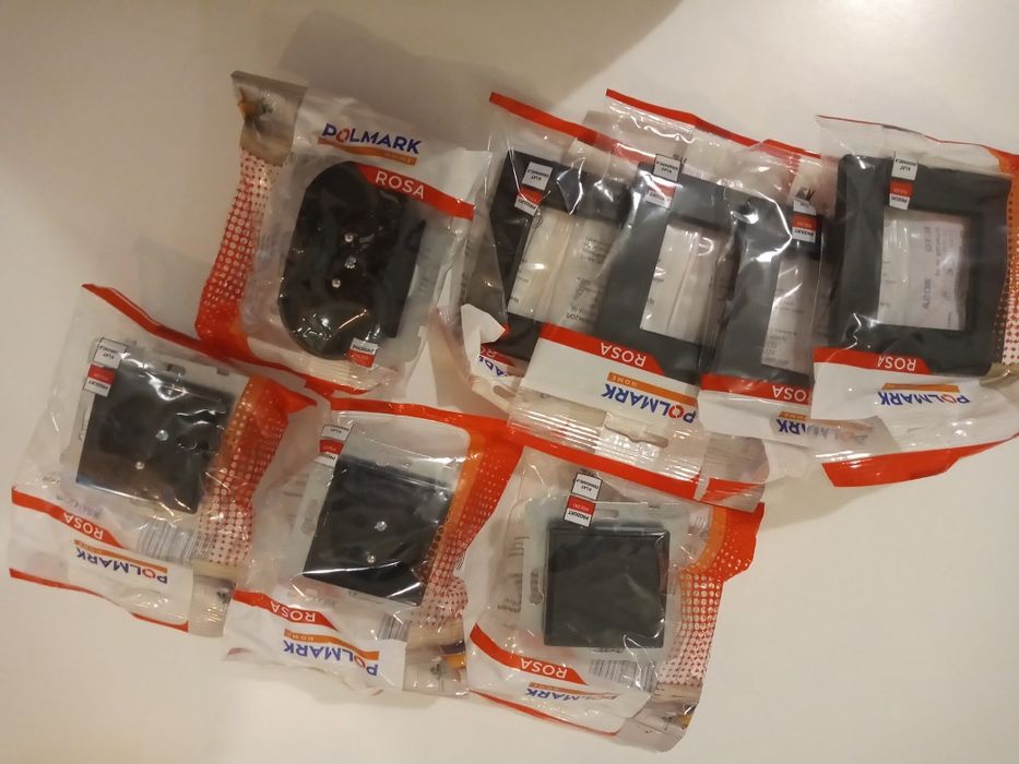 Przełącznik schodowy Rosa czarny mat