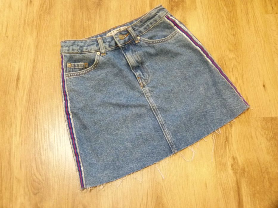 Primark spódnica jeans z lampasem postrzępiona rozm 32 XXS