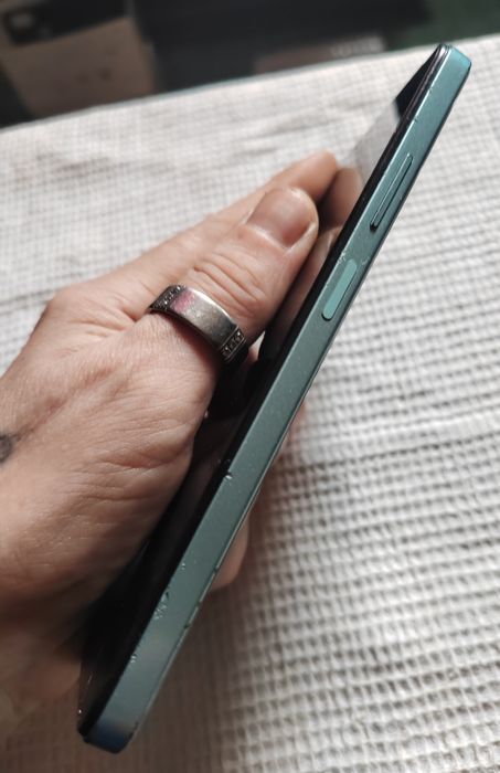 Infinix SMART 8 4/128 під ремонт або відновлення.