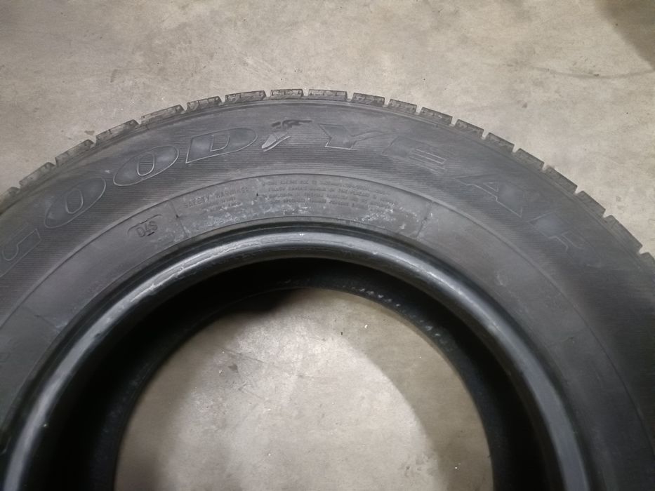 Opony zimowe Goodyear Cargo Vector 2 225/70R15C 112/110R
