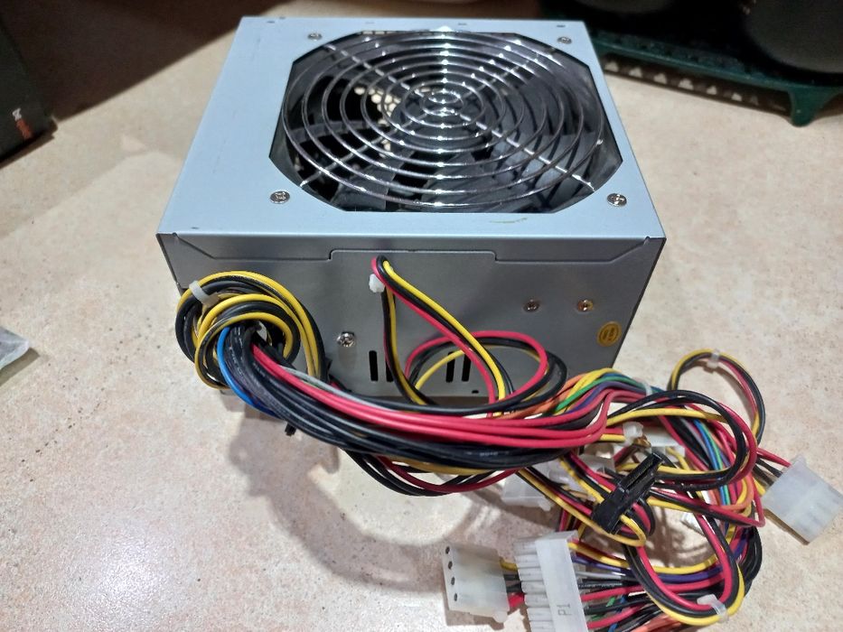 Zasilacz komputera  300W