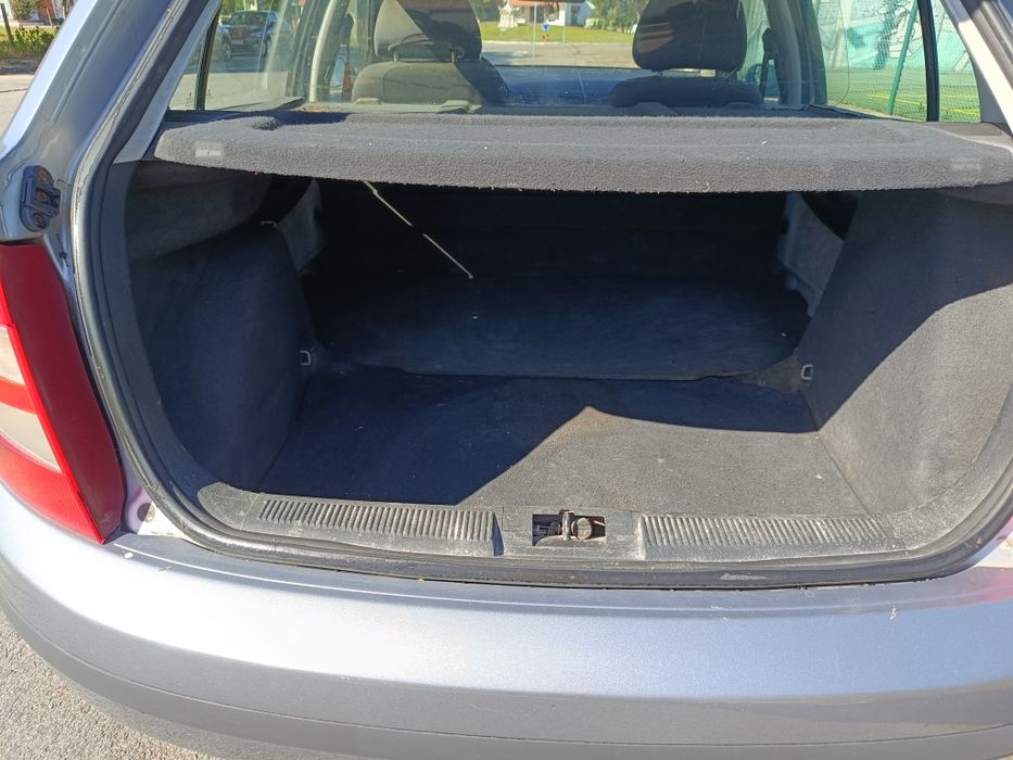 Skoda Fabia 1.9 TDI 100cv ATD - comercial - 2 lugares