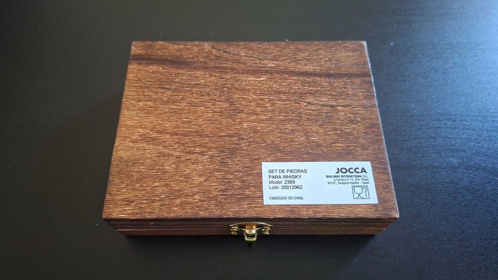 Conjunto de Pedras para Whisky com Caixa de Madeira e Pinça *Novo*