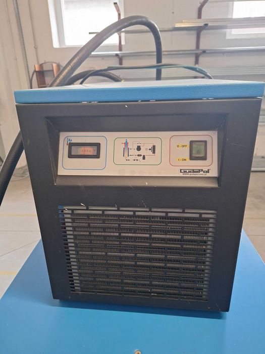 Sprężarka śrubowa 15 kW z osuszaczem