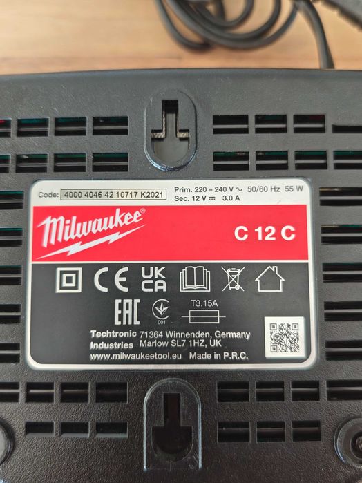 Carregador Original Milwaukee M12 (C 12 C) 12V Li-Ion - Como Novo