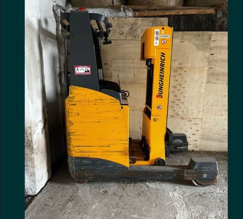 Sprzedam maszt firmy Junghenrich 4,25 m , 2,5 T