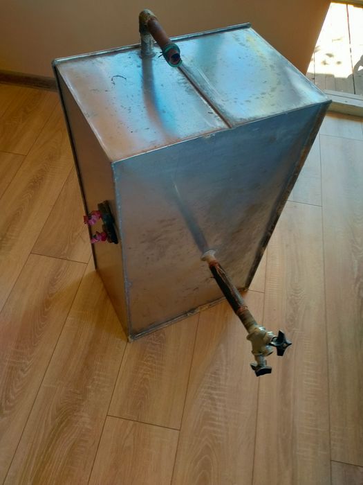 Бак 100 л из нержавейки с нагревательным тэном