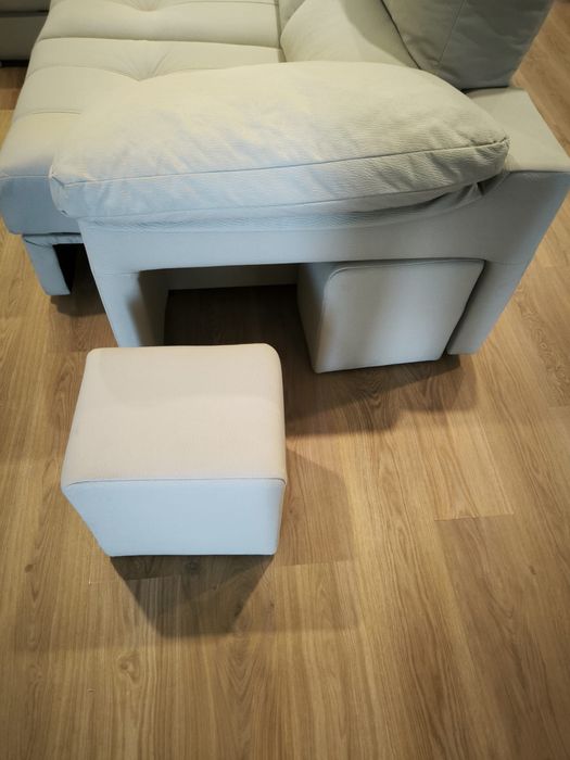 Sofa com chaise longue
