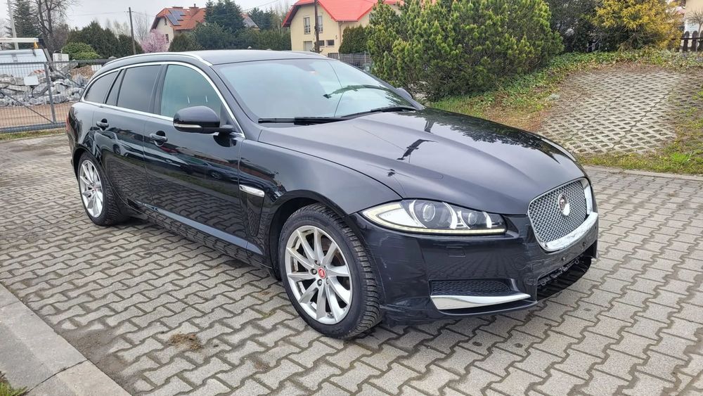 Jaguar XF Individual - Kombi - 2.2D 200KM - Skóra - Nawigacja - Szwajcaria!