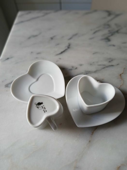 Dois candeeiros sträla coração ikea + 2 chávenas de café coração