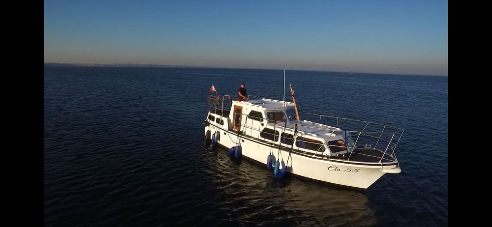 Łódź motorowa Neptunes pełnomorska