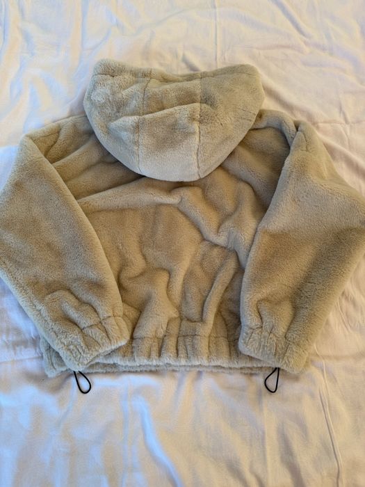 Продам шубу Mango