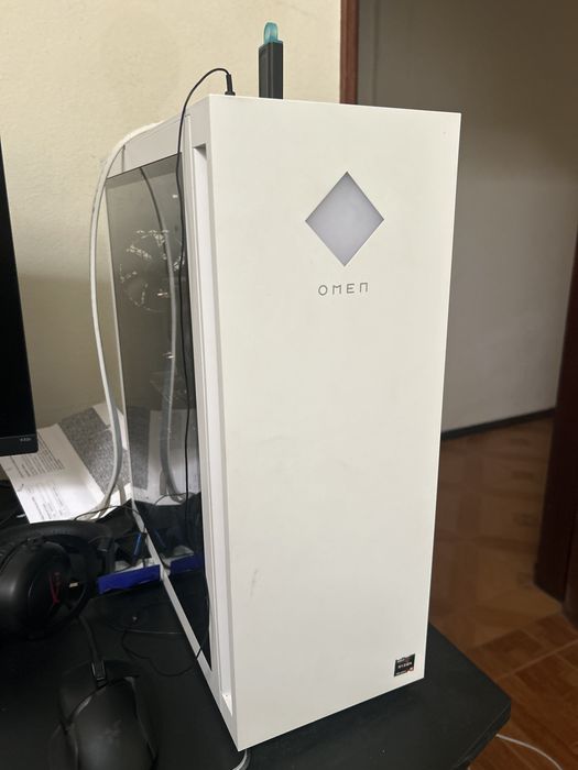 Pc gamer cadeira mesa conpleto