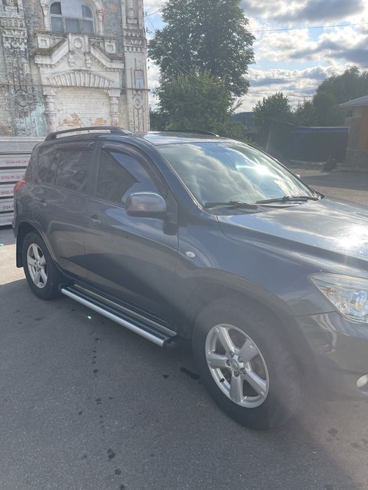 Продається Toyota rav 4