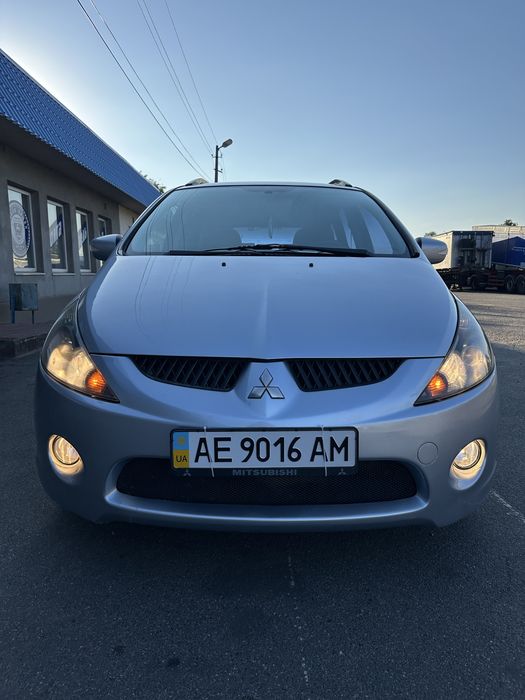 Mitsubishi Grandis 2005 рік Автомат