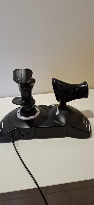 Joystick thrustmaster T.Flight Hotas One