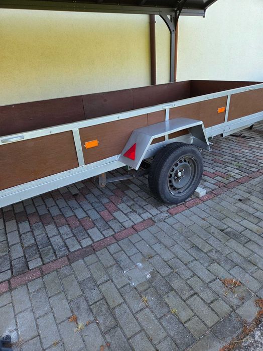 Przyczepa ciężarowa 900kg ładowności