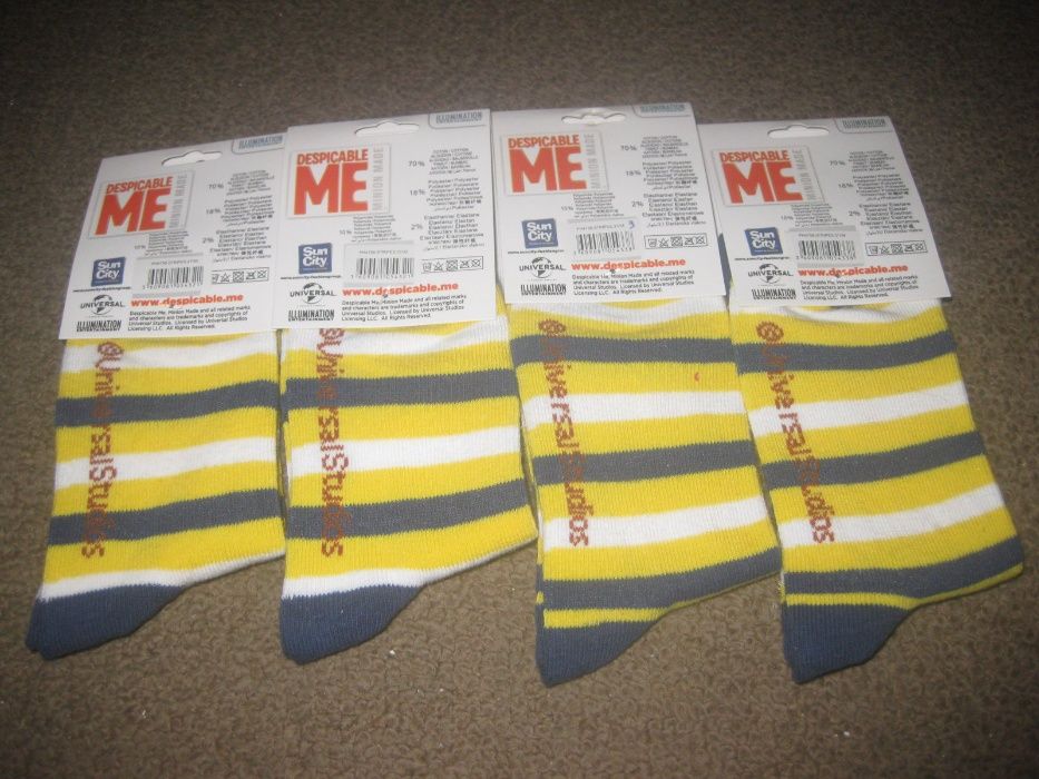 4 Pares de Meias dos “Minions” Novas/Embaladas!