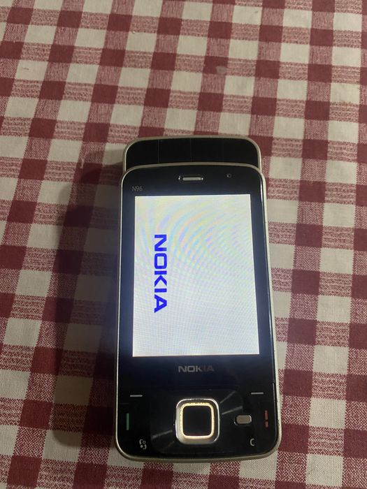 Nokias antigos tenho vários a seu dispor