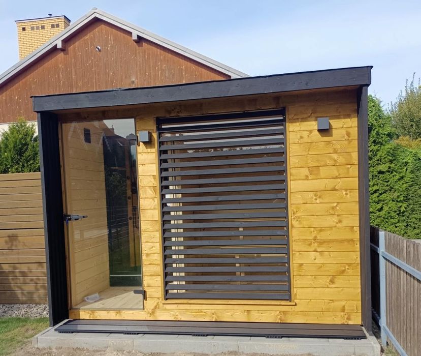 Sauna ogrodowa zewnętrzna z przedsionkiem