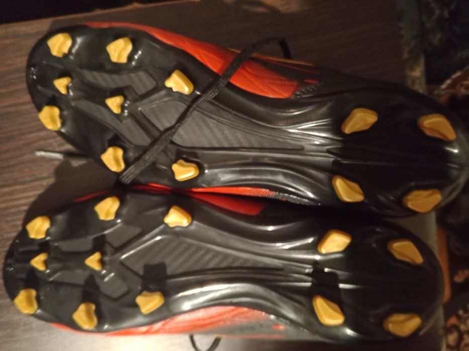 Продам бутси 41 розмір ноги