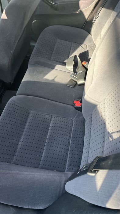 Golf IV - 99 1.4 Gasolina - Cinzento - Vistoriado até 03/2026