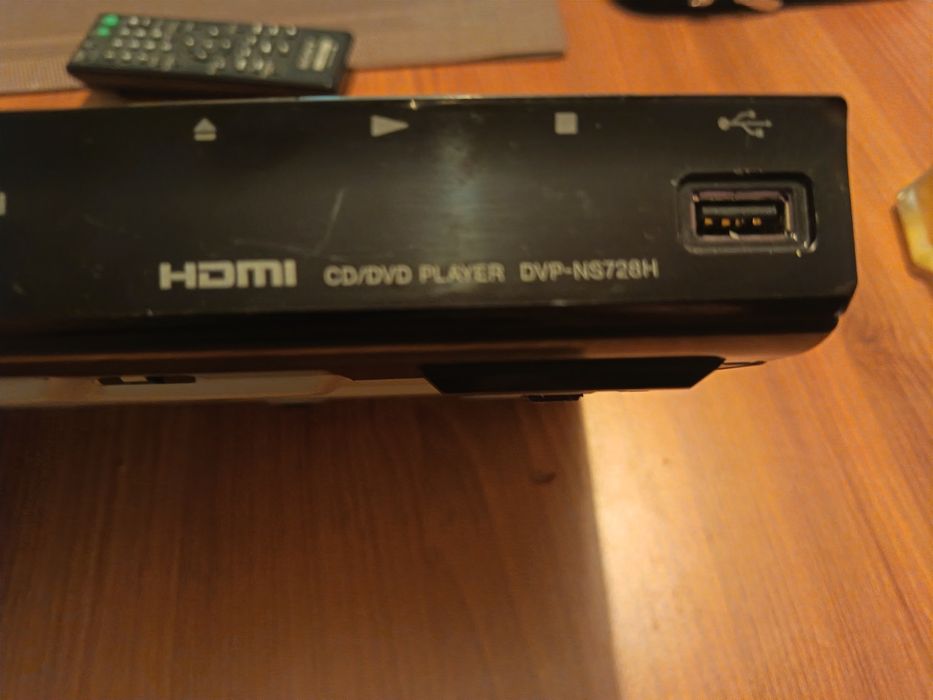 Sony  CD/DVD DVP- NS 728 H