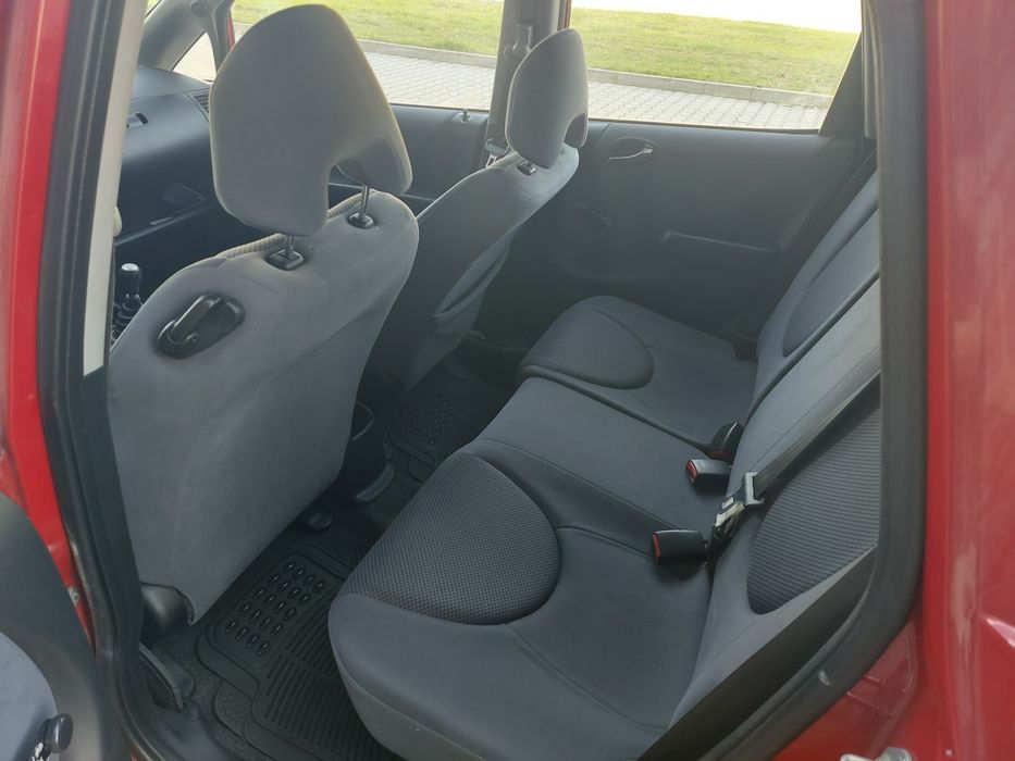 Honda Jazz 1.4b 2005r 303tys.km 100%sprawny długie opłaty
