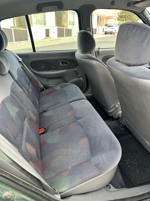 Renault Clio 1.2 / Ar condicionado