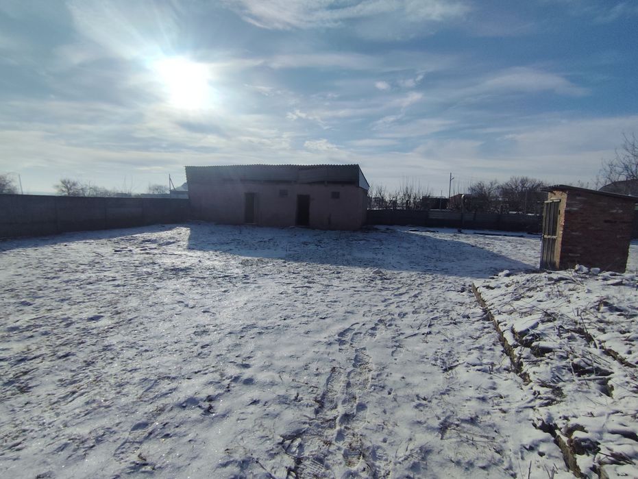 Продам Дім  місто. Білики  Полтавська обл.з гаражем під СТО.