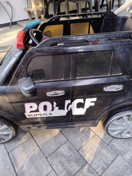 Samochód na akumulator SUV