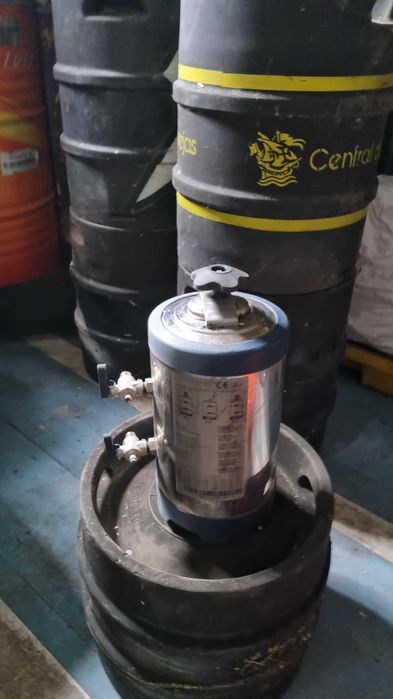 Vende-se urgente barril vazio vários tamanhos
