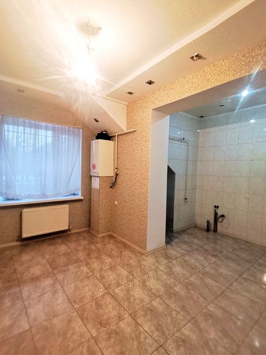 Продам 2 поверховий Новий будинок