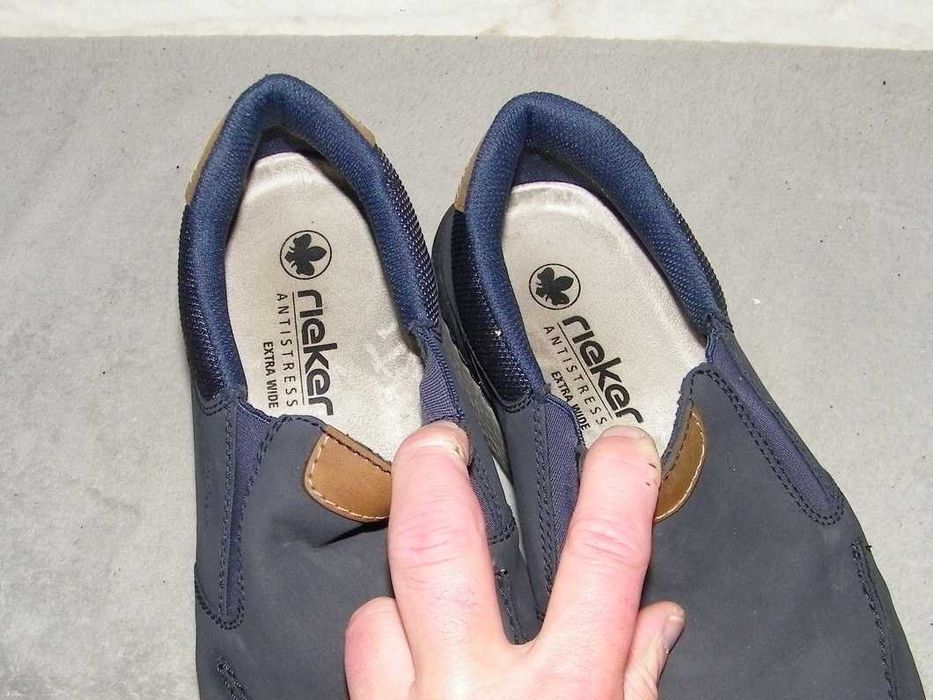 RIEKER Antisress - Extra Wide - BUTY WSUWANE - rozm. 42 - Jak Nówki !!!
