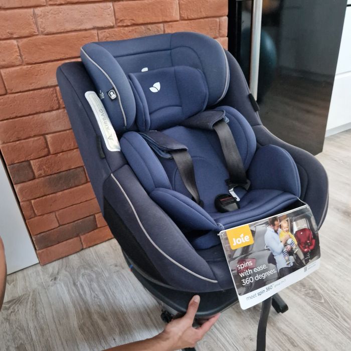 Obrotowy Fotelik z bazą isofix JOIE spin 360 twist 0-18kg.