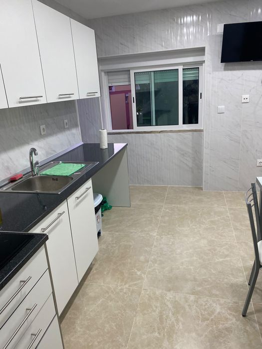 Os quartos ficam numa zona bem localizada com vista para o rio